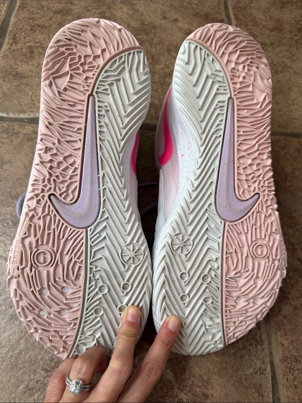 Nike AIRZOOM HyperAce 3 SE Women's White Athletic Sneakers with Pink Accents - Picture 7 of 10